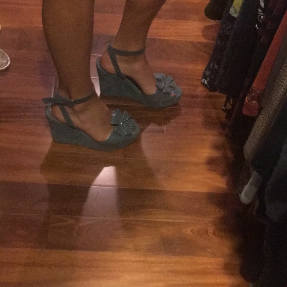 Marc Jacobs blue suede wedge sandals - Picture 5 of 8